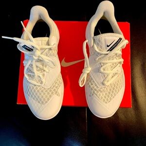 NIKE - Zoom Hyperspeed Court